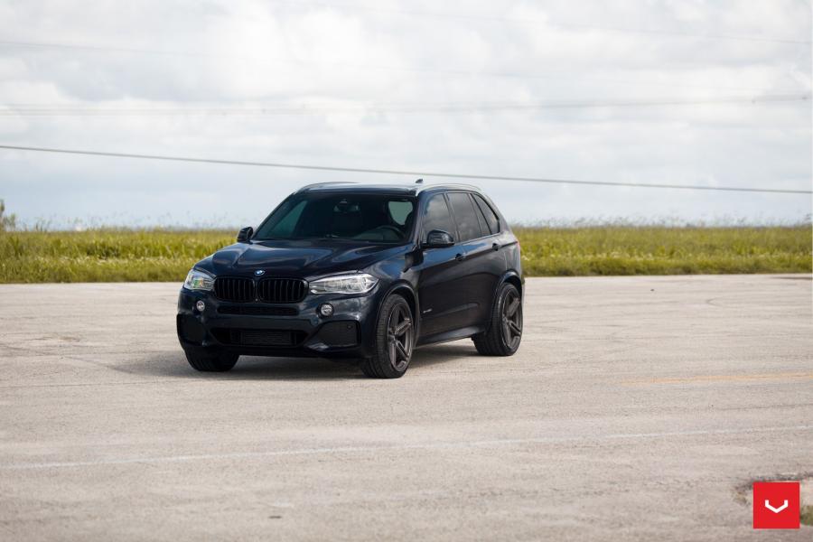  BMW X5 xDrive35i on Vossen Wheels (HF-1) 2018 года  (фото 20 из 36)